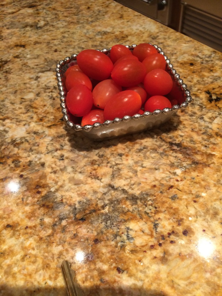 Non-rotten tomatoes.
